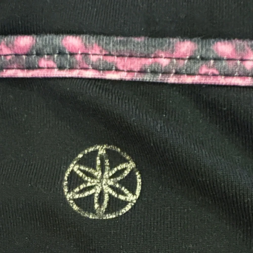 GAIAM Black and Pink Strappy Sports Bra - Picture 3 of 6